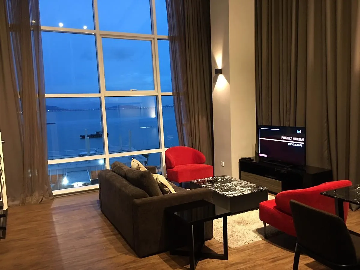 Urbano Luxury Maritime Suite George Town