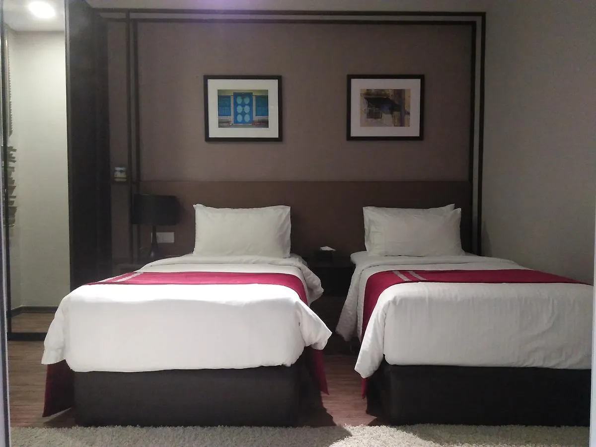 Urbano Luxury Maritime Suite George Town Apartment